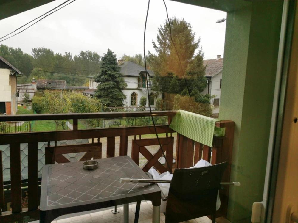 Vila Odmor Na Dunavu Beocin Exteriör bild