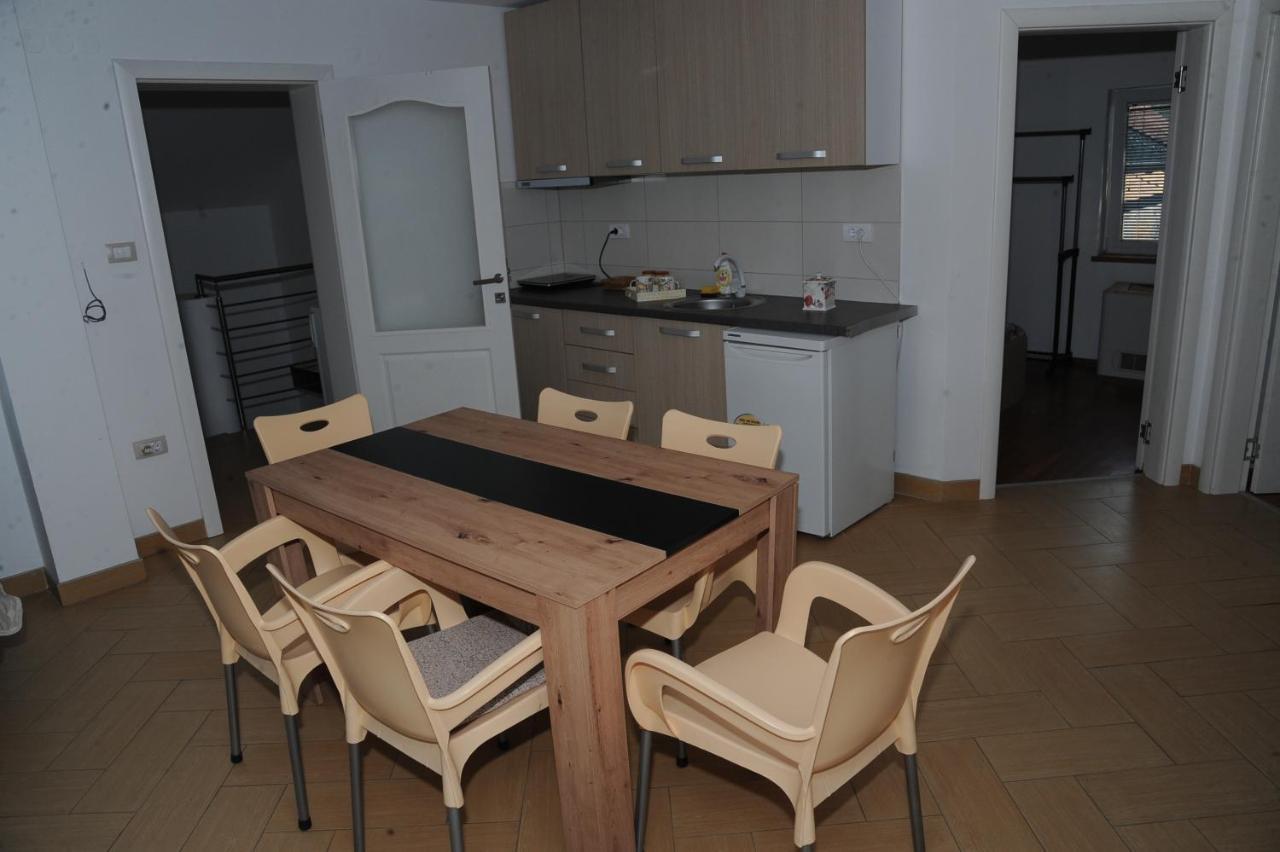 Vila Odmor Na Dunavu Beocin Exteriör bild